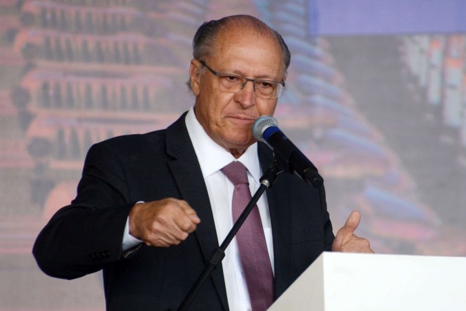 Geraldo Alckmin assegura que Brasil manterá diálogo até detalhamento das medidas.