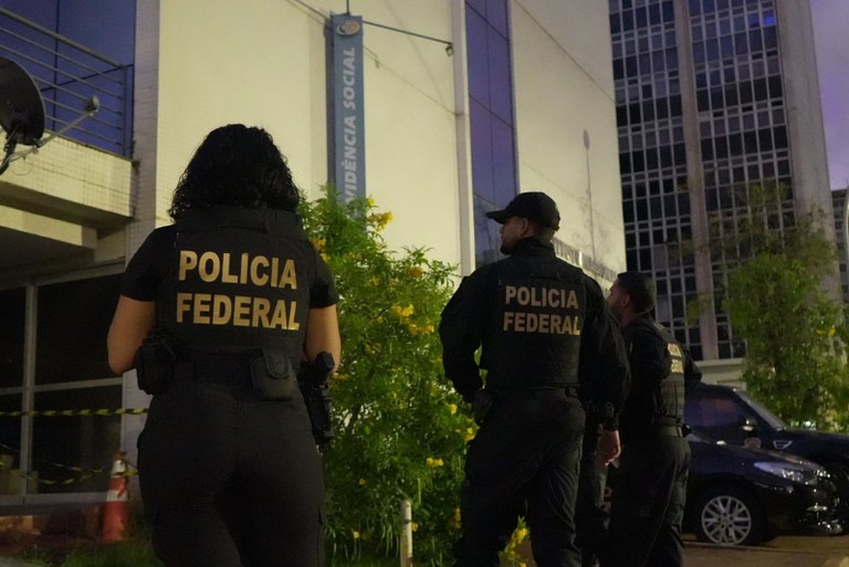 Investigações apontam que entidades cobraram R$ 6,3 bilhões em descontos irregulares de aposentados e pensionistas entre 2019 e 2024