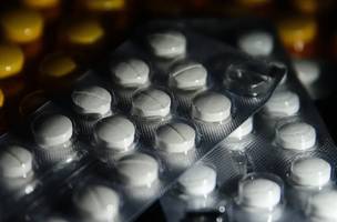 Juiz suspende norma que autoriza farmacêuticos a prescreverem remédios (Foto: Receita médica)
