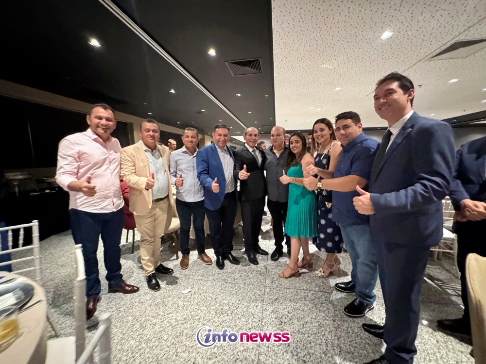Ibaneis Rocha, governador do DF faz festa para os piauienses na Marcha a Brasilia