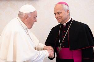 Papa Francisco e Robert Prevost (Foto: Reprodução)