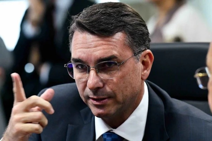 Flávio Bolsonaro (PL-RJ)
