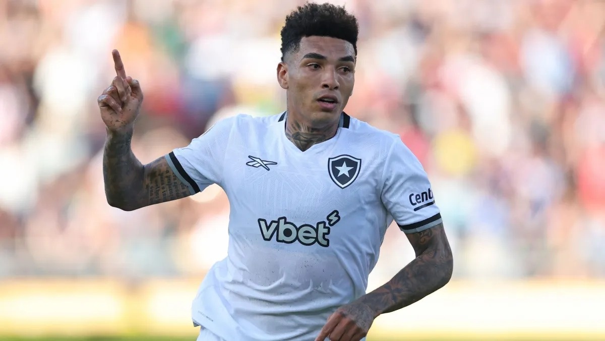 Igor Jesus comemora gol do Botafogo sobre o PSG no Mundial de Clubes