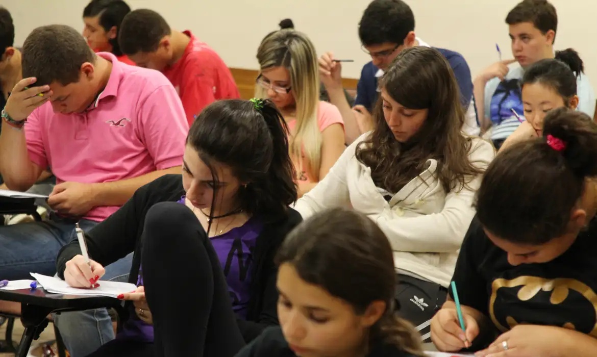 Mulheres terão metade das vagas
