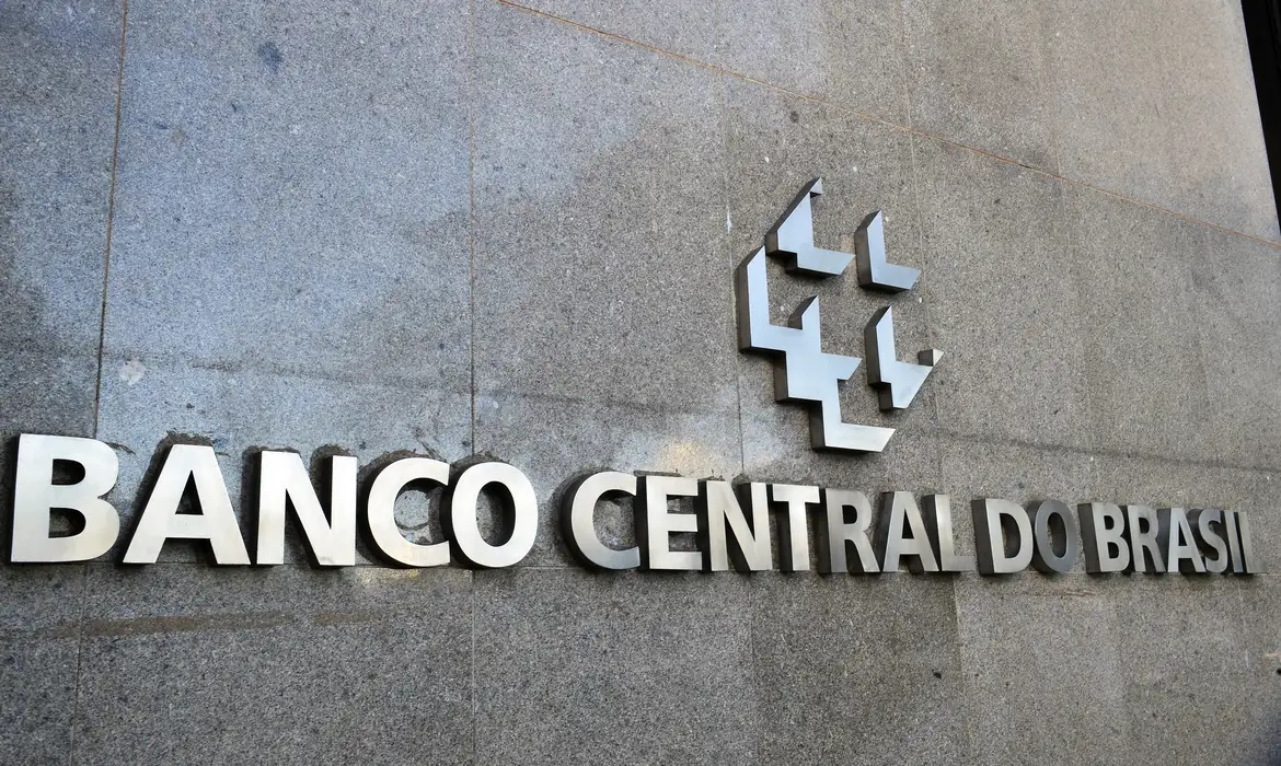suspende mais três instituições financeiras do Pix