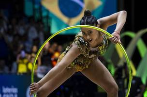 Bárbara Domingos em apresentação do arco no Mundial de Ginástica Rítmica (Foto: MeloGym/CBG)