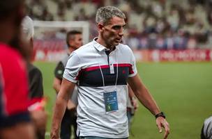 Juan Pablo Vojvoda começou a carreira como interino no Newell's Old Boys (Mateus Lotif/Divulgação) (Foto: Divulgação)