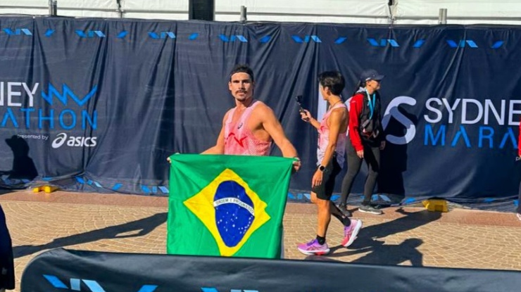 Nicolas Prattes em corrida em Sydney, na Austrália