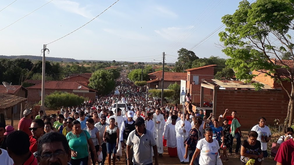 Procissão em Santa Cruz dos milagres