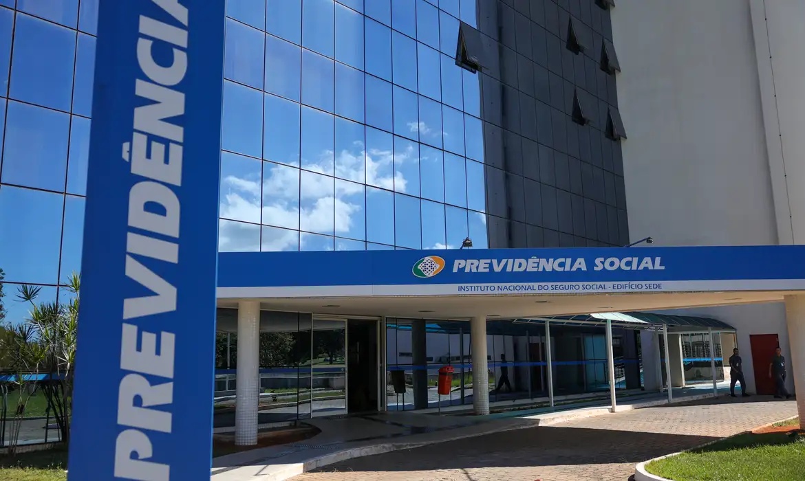 Senado aprova bonus para servidor