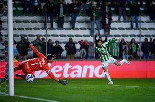 Taliari marca o segundo gol do Juventude (Foto: Fernando Alves/Juventude)