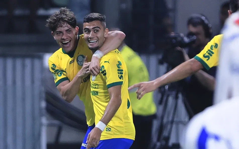 Andreas comemora gol marcado com a camisa do Palmeiras