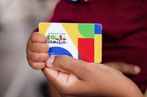 Cartão do Bolsa Família (Foto: Lyon Santos/ MDS)