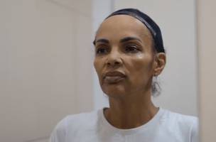 Flordelis em cena da série documental (Foto: HBO MAX)
