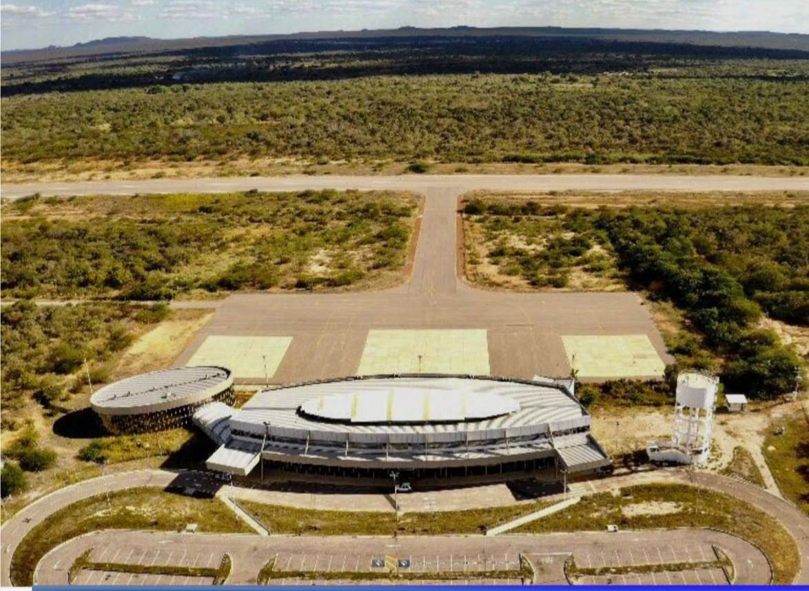 O site São Raimundo mostra o monumental aeroporto sem vôos