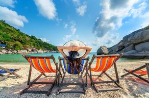 Turistas em praias (Foto: Freepik)