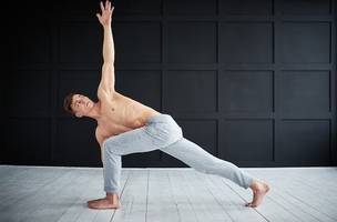 Yoga (Foto: Freepik)