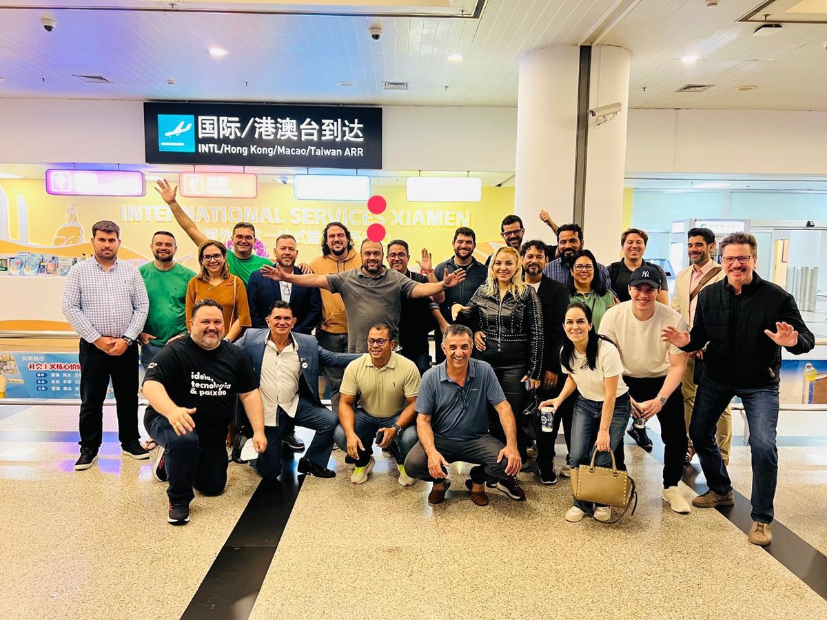 Ziza, dando de braçadas na comitiva de piauienses à China