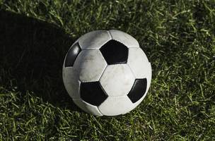Bola de futebol (Foto: Reprodução | Freepik | Imagem ilustrativa)