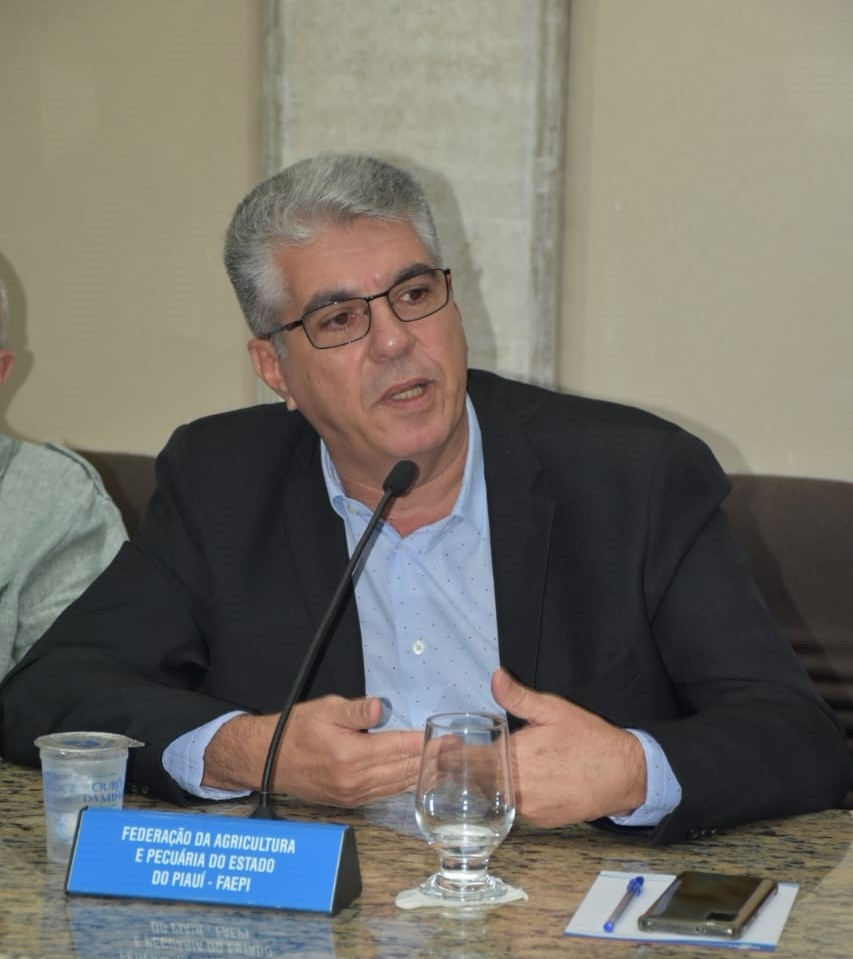 Filemon zelando pelo dinheiro público