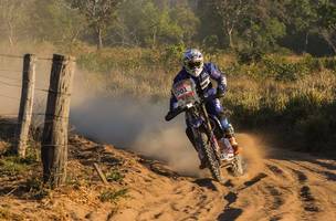 O azul que fez história nas pistas agora inspira o estilo Yamaha Racing (Foto: Reprodução)