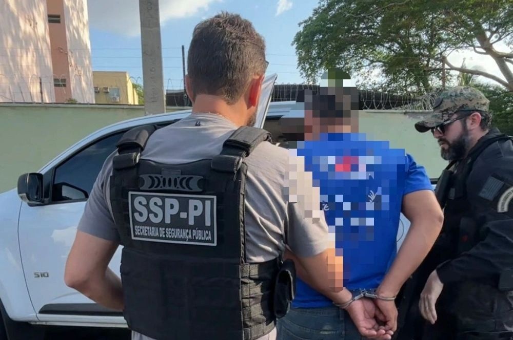 Operação prende condenado a 35 anos por estupro que atuava em órgão público