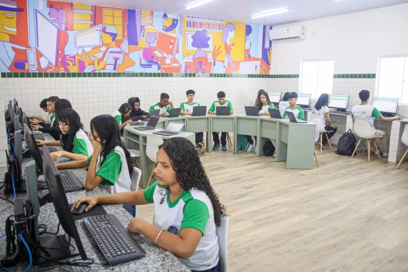 Piauí se torna o primeiro estado do país com 100% do ensino médio integral