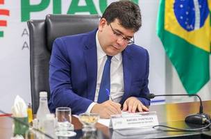 Rafael Fonteles sanciona mudanças no MP e na Defensoria do Piauí (Foto: Reprodução/Alepi)