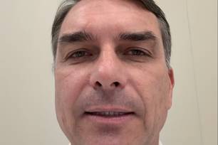 Flávio Bolsonaro desafiou Lula em vídeo no Instagram