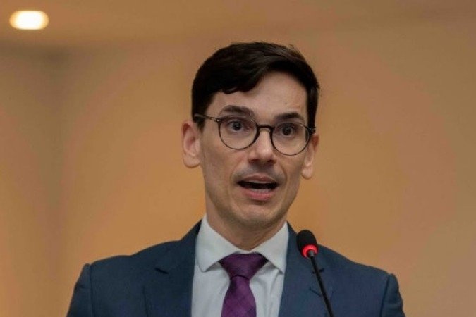 Juiz Francisco Tojal, do TJ-PE