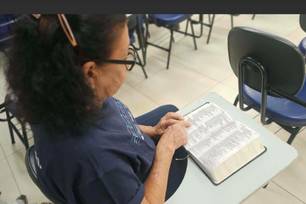 Brasil reduz analfabetismo, mas leitura funcional ainda é desafio