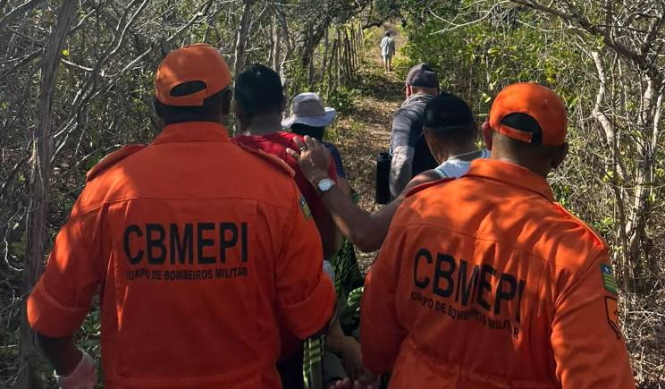 Bombeiros resgatam homem desaparecido há três dias em área de mata no Piauí