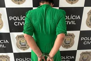 Suspeita também foi autuada por desacato