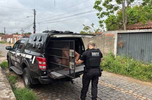 Suspeito detido na operação (Foto: Reprodução)