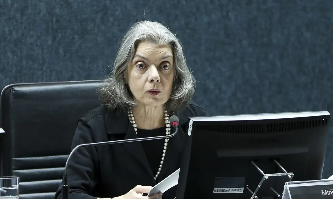 Carmem Lucia apresenta regras para as eleições 2026