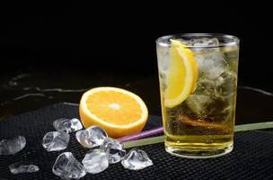 Carnaval: mistura de álcool com energético aumenta risco cardíaco, alertam médicos (Foto: Reprodução/Internet)