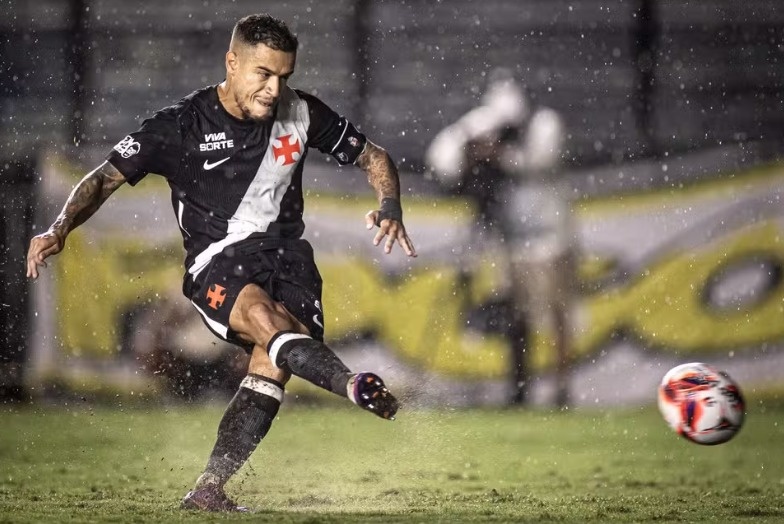 Coutinho pede rescisão e surpreende diretoria do Vasco