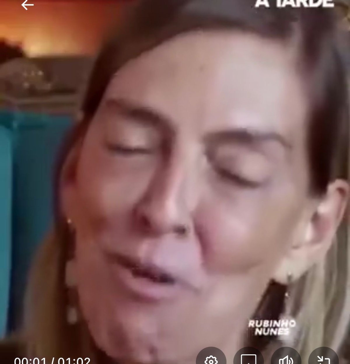 Doutora Tatiana Sampaio e a “peoteina de Deus” que faz o tetraplégico andar.