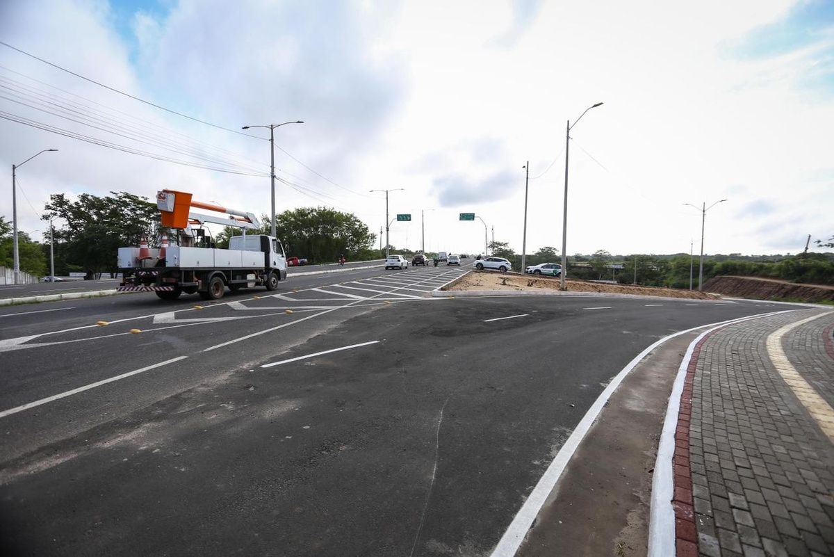 Inaugura Alça da Ponte Wall Ferraz