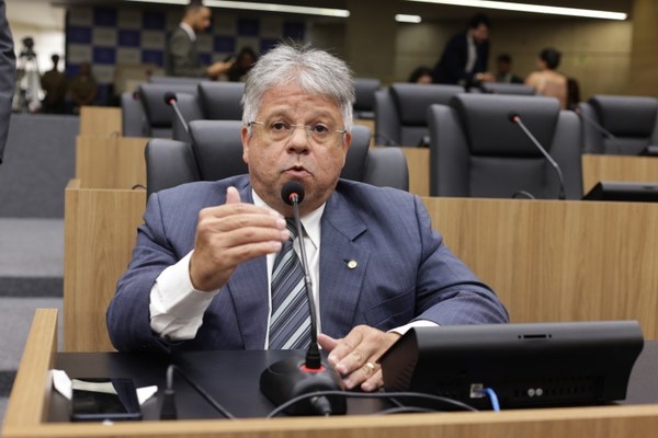 Neiva cobra fim da taxação da energia solar e ressarcimento no Piauí
