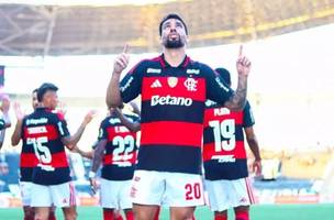 Paquetá marca um dos gols da vitória do Flamengo sobre o Botafogo / Jogada10 (Foto: Gilvan de Souza/Flamengo)