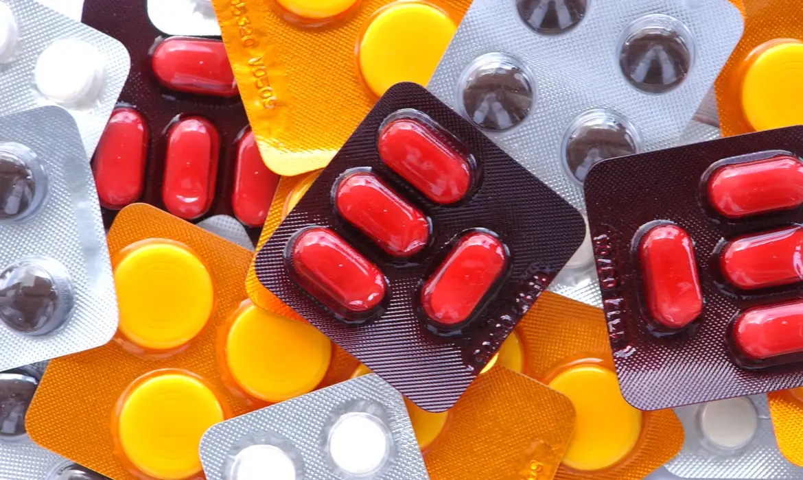 Receituários de controlados podem ser impressos por médicos e clínicas