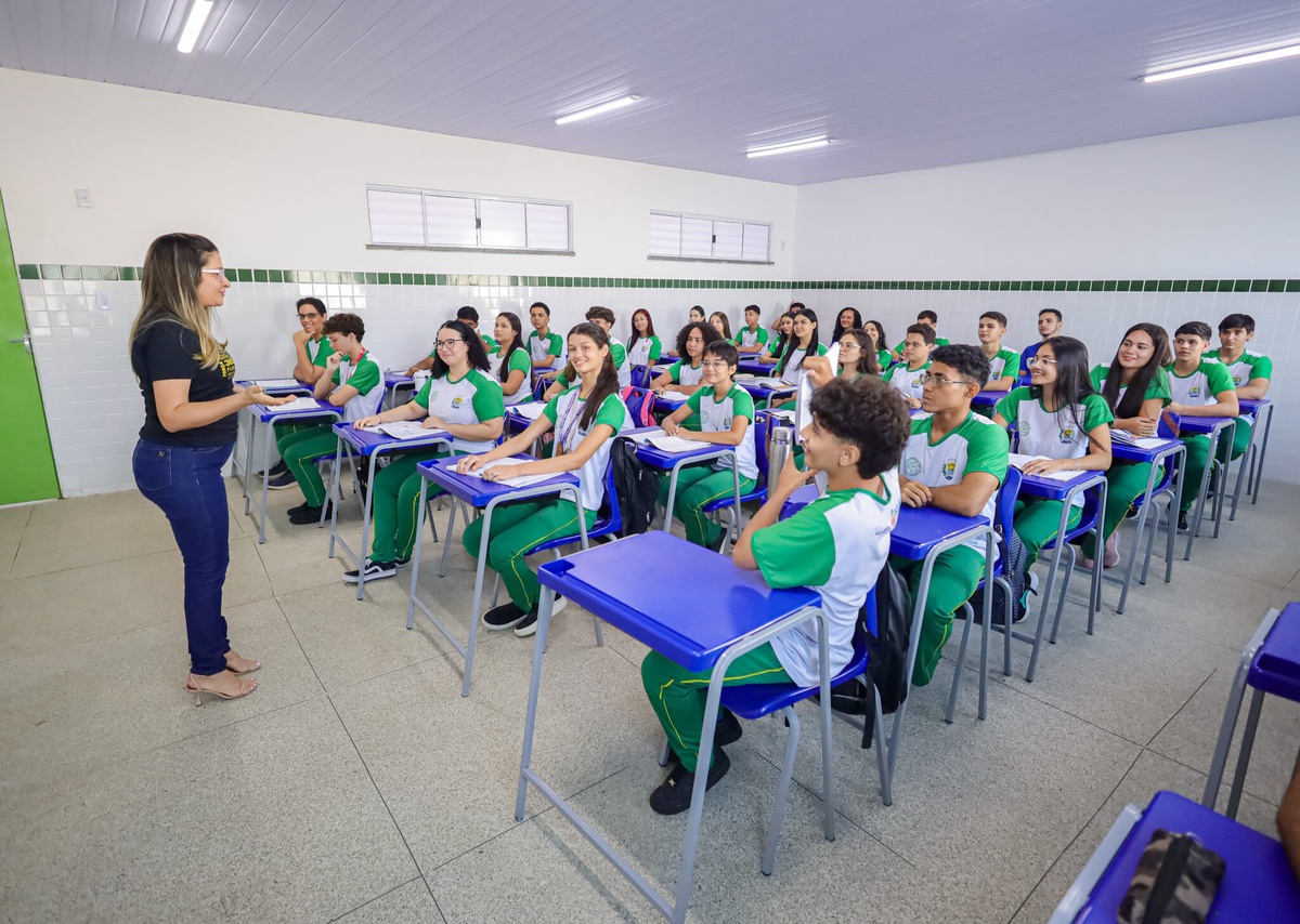 Rede estadual do Piauí inicia ano letivo com 150 mil alunos e novos docentes