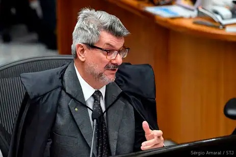 Sindicância contra ministro