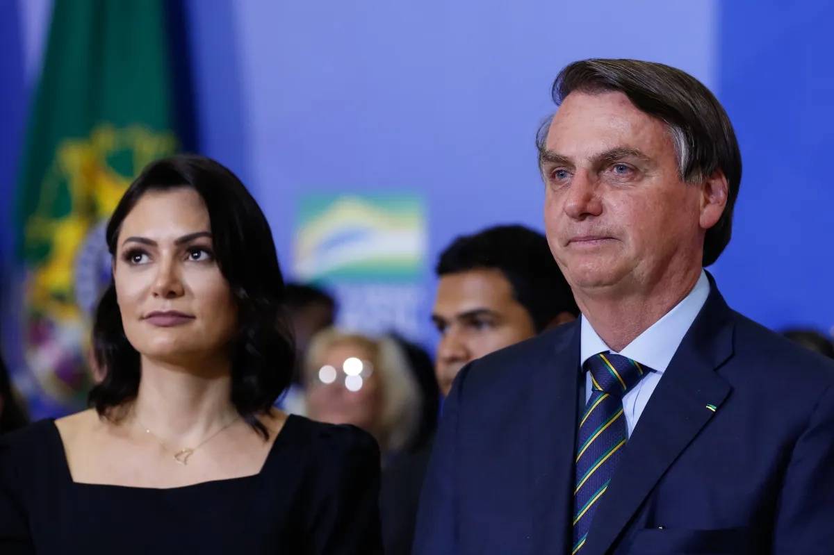 Bolsonaro pede em carta que Michelle entre na política após março de 2026