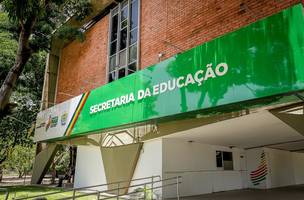 Candidatos fazem prova para vagas de professor da rede estadual (Foto: Reprodução)