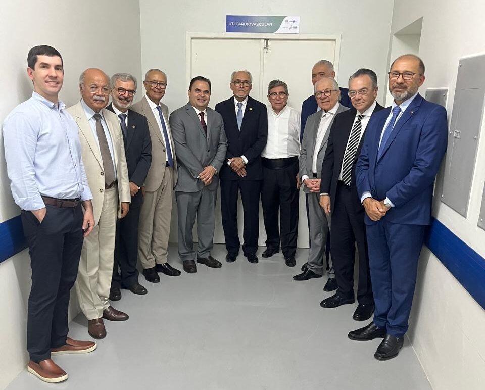 Especialistas visitam o Hospital Getúlio Vargas para avaliar implantação do serviço de transplante cardíaco no Piauí.