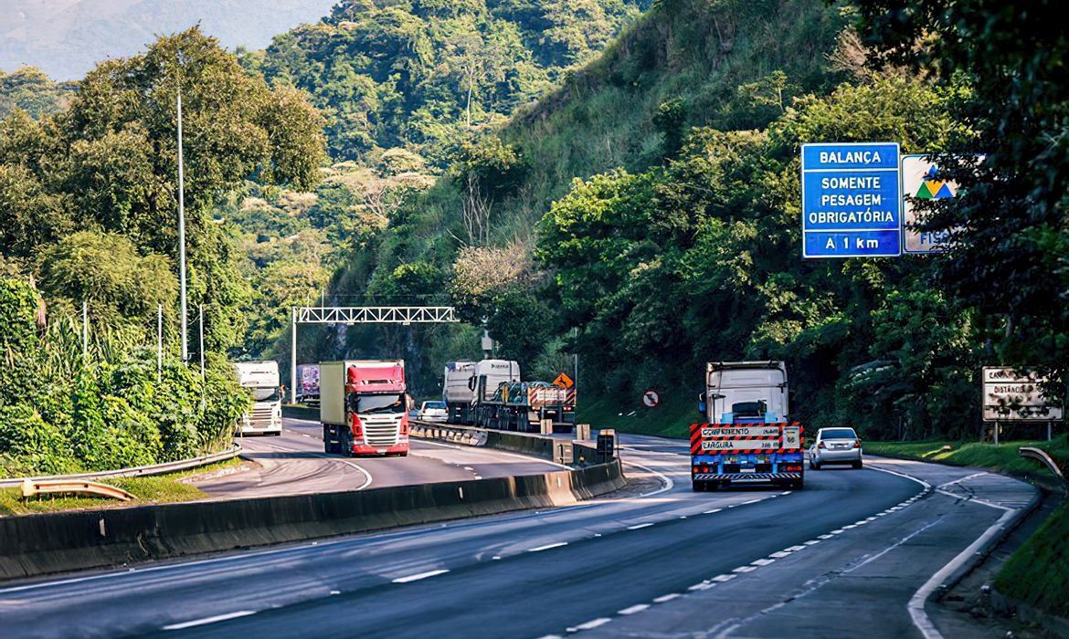 Governo endurece regras para garantir cumprimento do frete mínimo