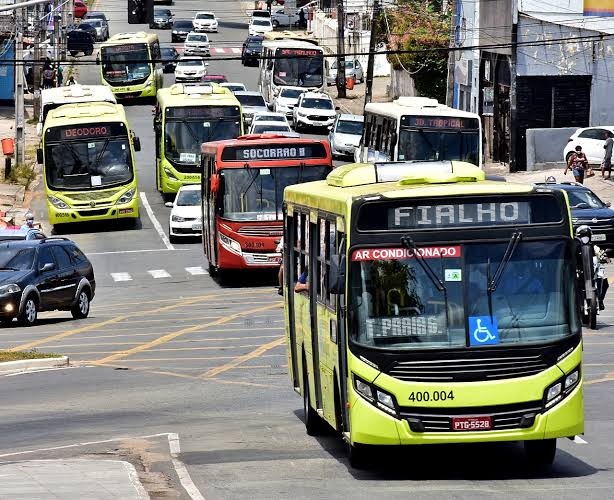 Greve de rodoviários paralisa ônibus urbanos e afeta deslocamento em São Luís.