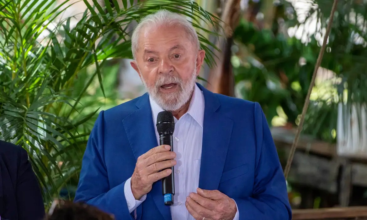 Lula em pronunciamento